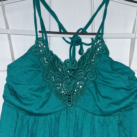 Green Halter Dress w/ Pretty Lace Detail-Sz S-NWT - Picture 8 of 9